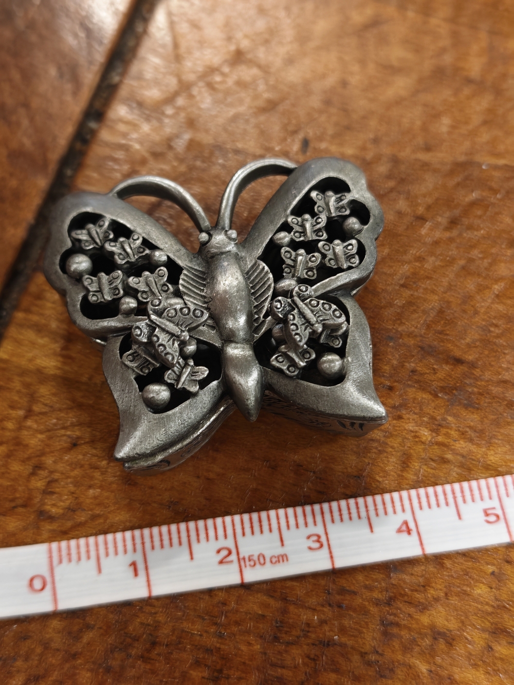 VINTAGE Silver Butterfly Brooch Pin - Silver Tone Women Accessories